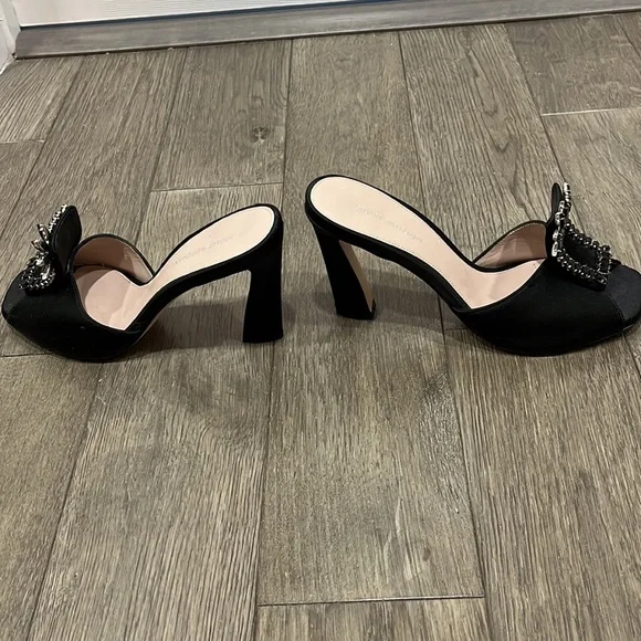 Stuart Weizman evening 20s inspired heel